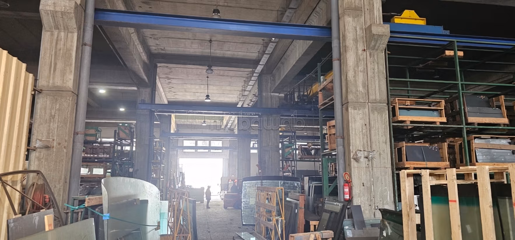 Edificio industrial de 8.200 m de superficie útil a la venta situado en plena ruta costera de Ain Sebaa
