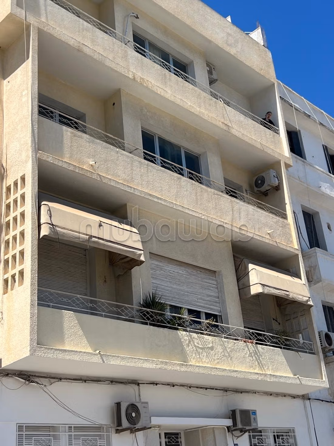 Bureau a Lafayette Tunis Centre Ville 
tel 