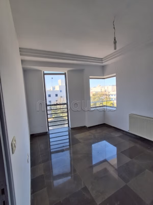 Bureau s3 à louer à cité jardins