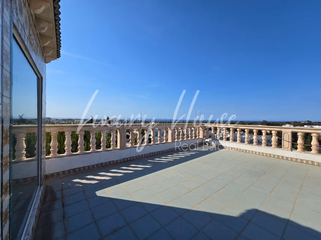 Duplex S3 arredato con vista mare in affitto a Gammarth