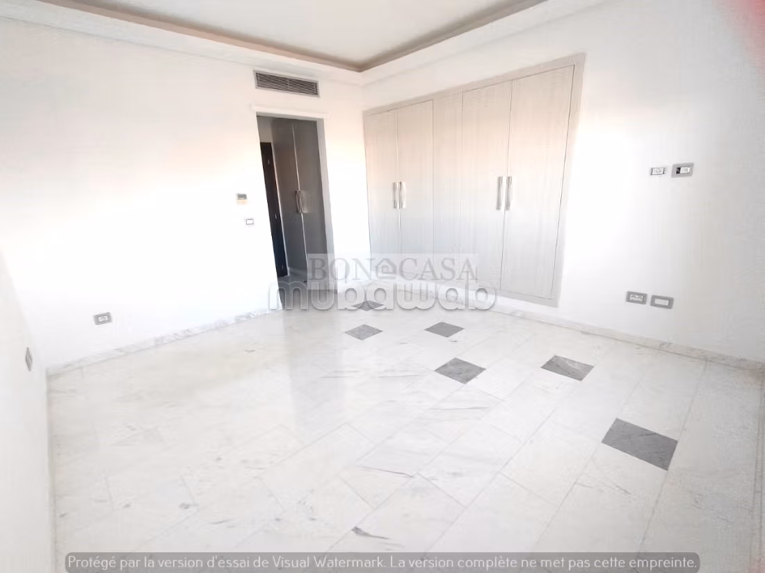 Apartment with open view for rent in the gardens of Carthage