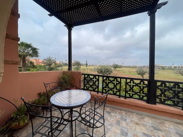Superbe appartement avec grande terrasse vue golf