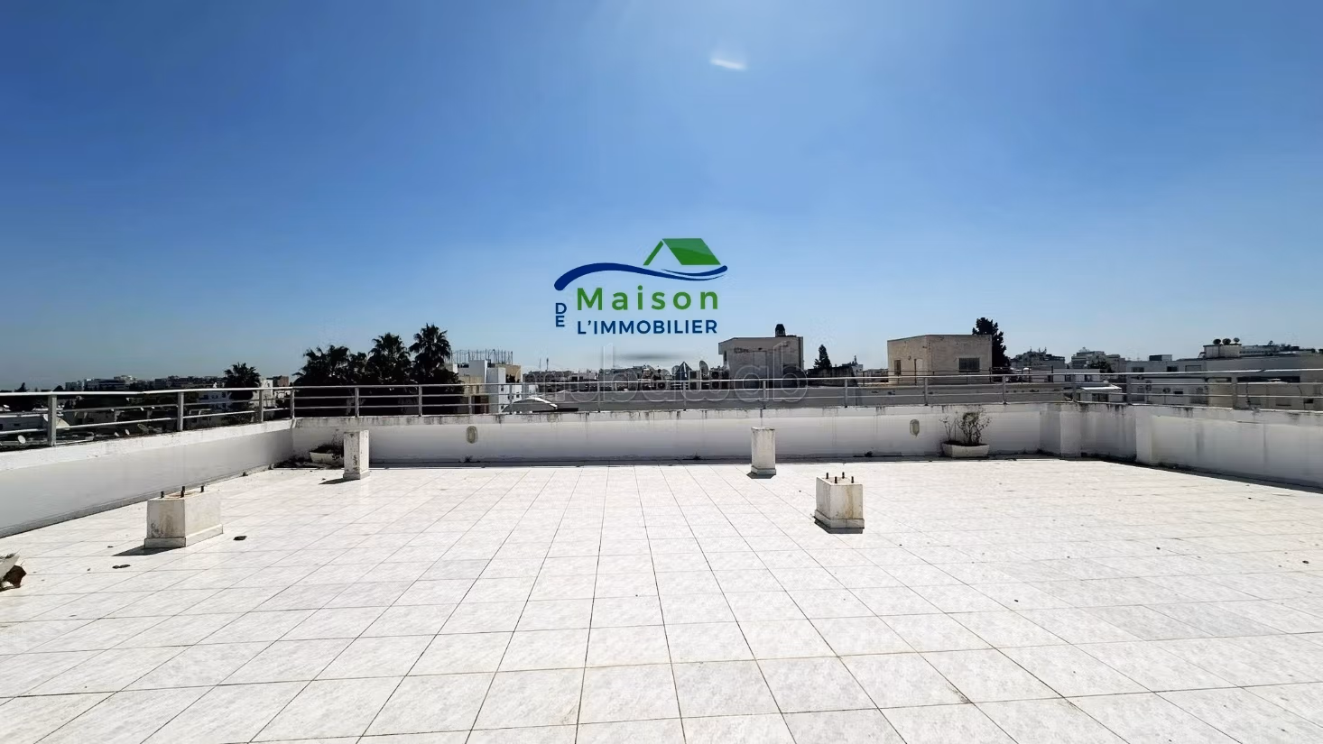 À louer plateaux de bureaux Cité Jardins par étage