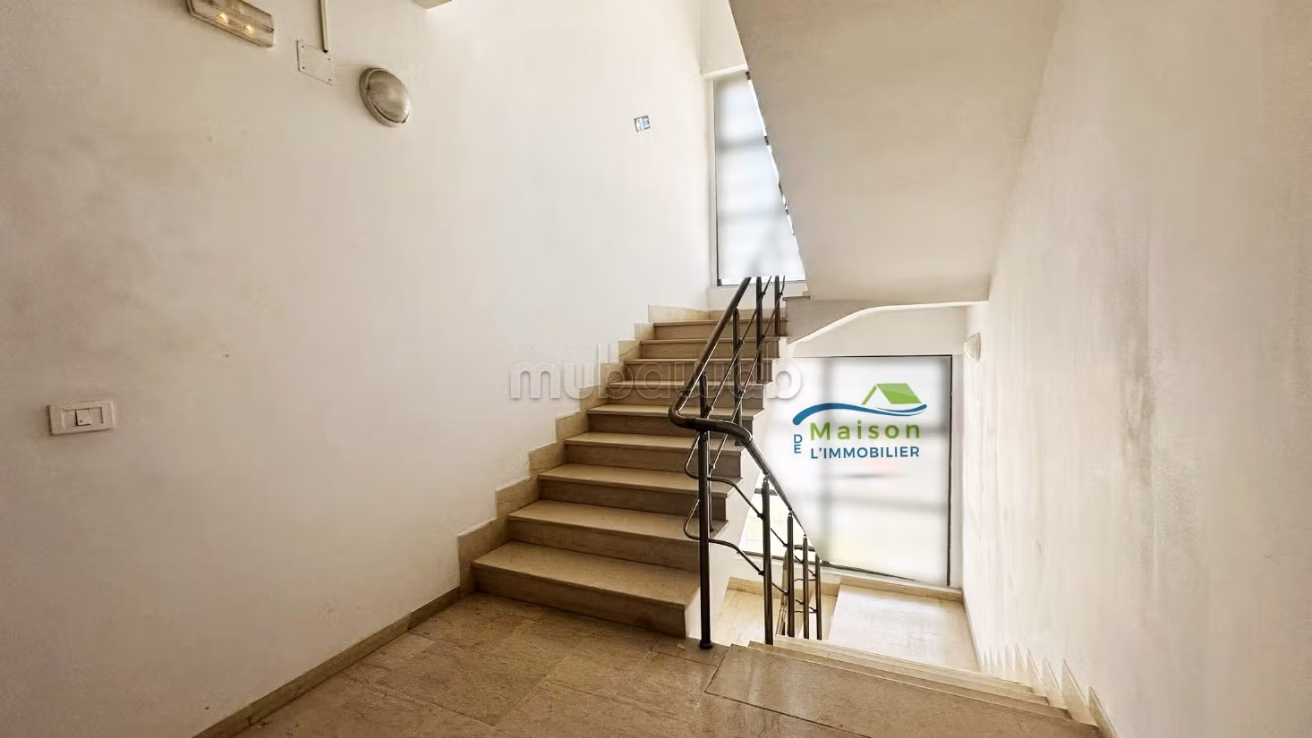 À louer plateaux de bureaux Cité Jardins par étage