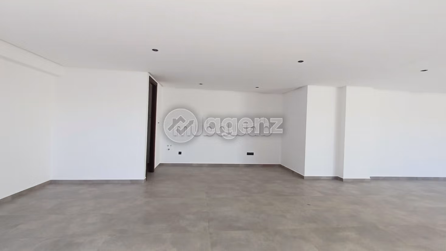 Ufficio in affitto 99 m² Bachkou Casablanca