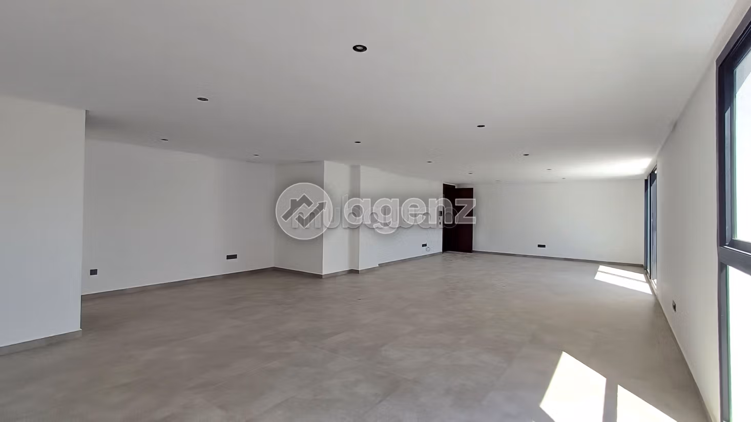 Ufficio in affitto 99 m² Bachkou Casablanca