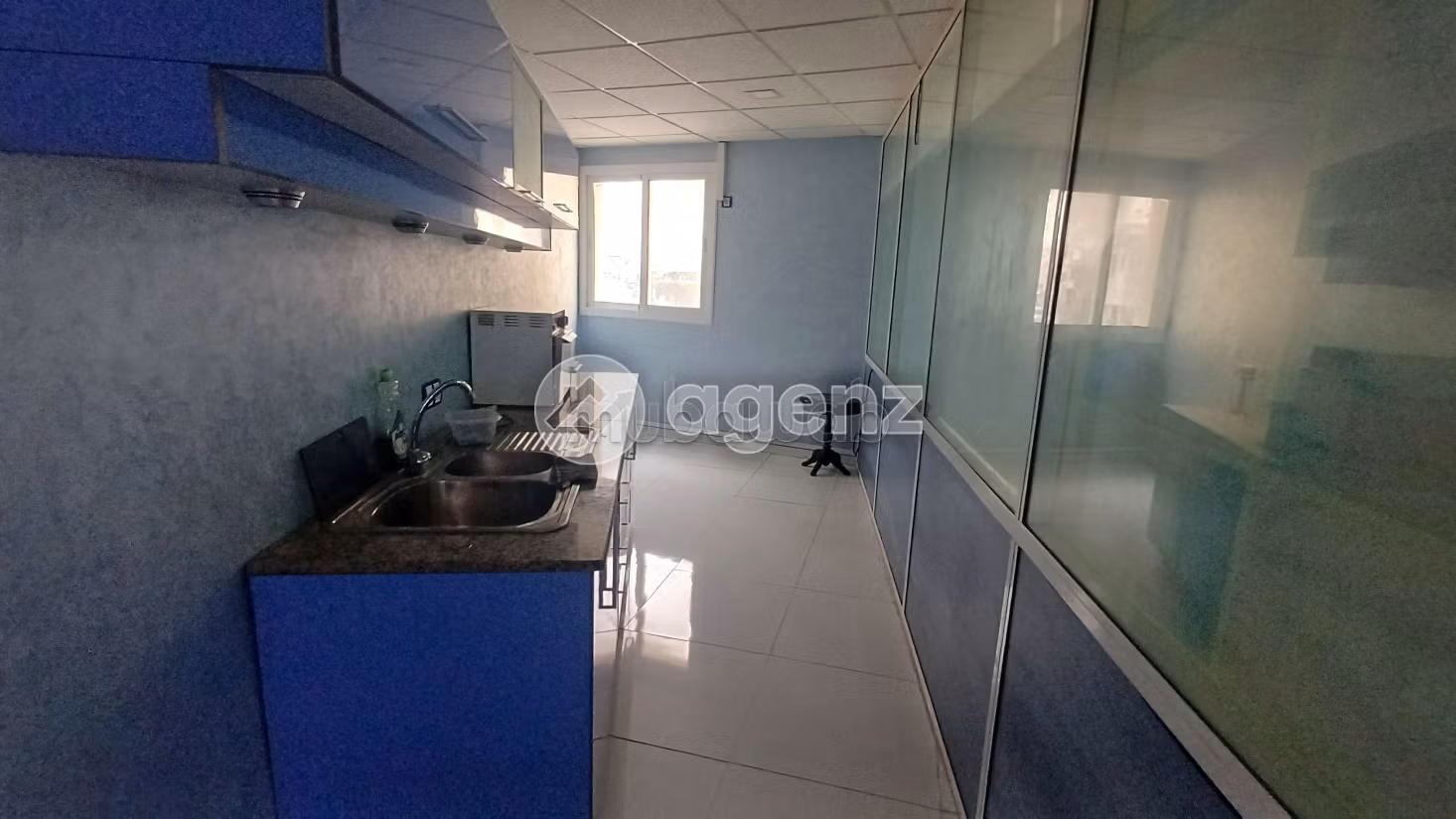 Bureau à vendre 114 m² Administratif Tanger