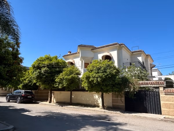 Hoekvilla te koop in Fez - Imouzzerweg