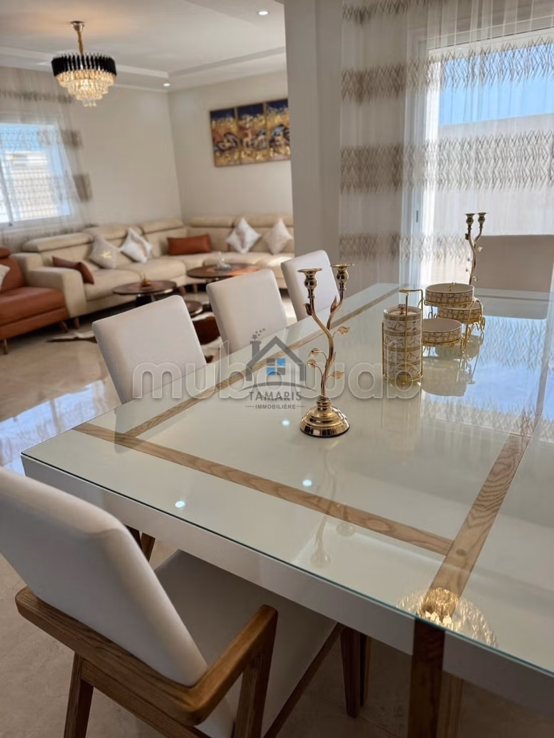 Maison de luxe à vendre à Houmt Souk. Surface de 150 m². Meublé