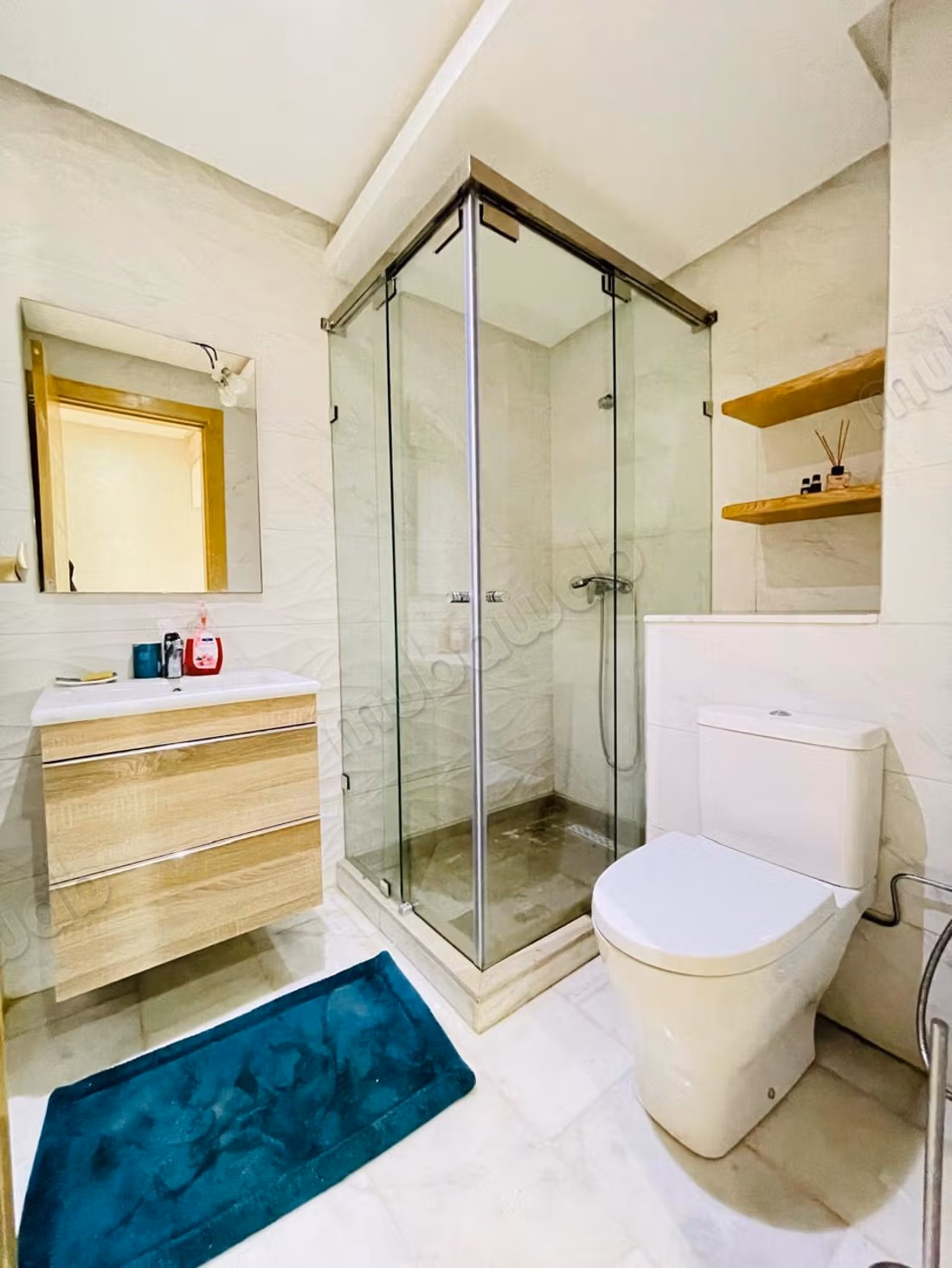 Trois chambres salon à jinane californie