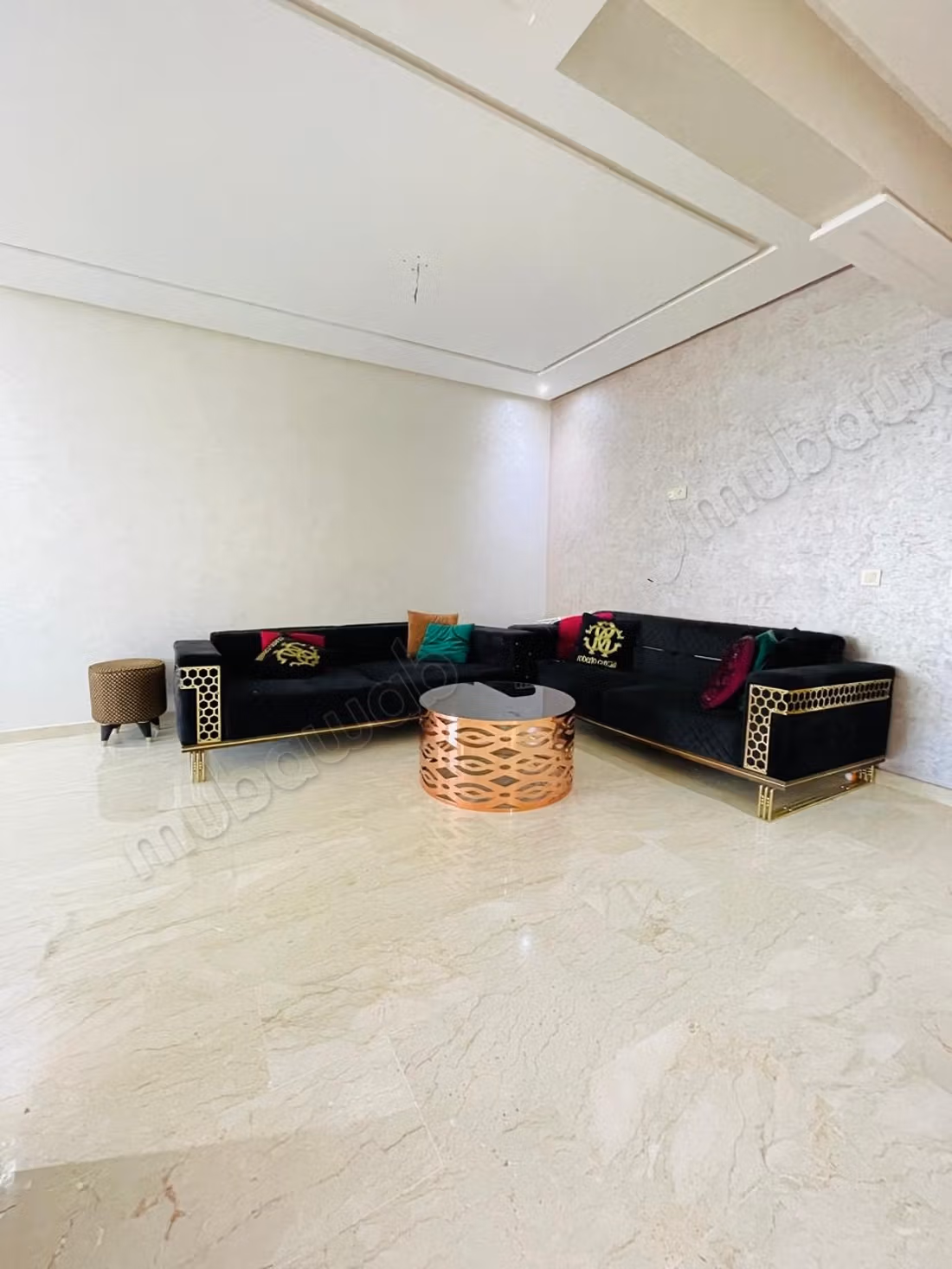 Trois chambres salon à jinane californie