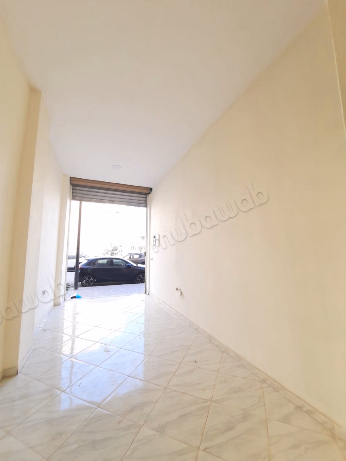 Three bedroom living room in Jinane California