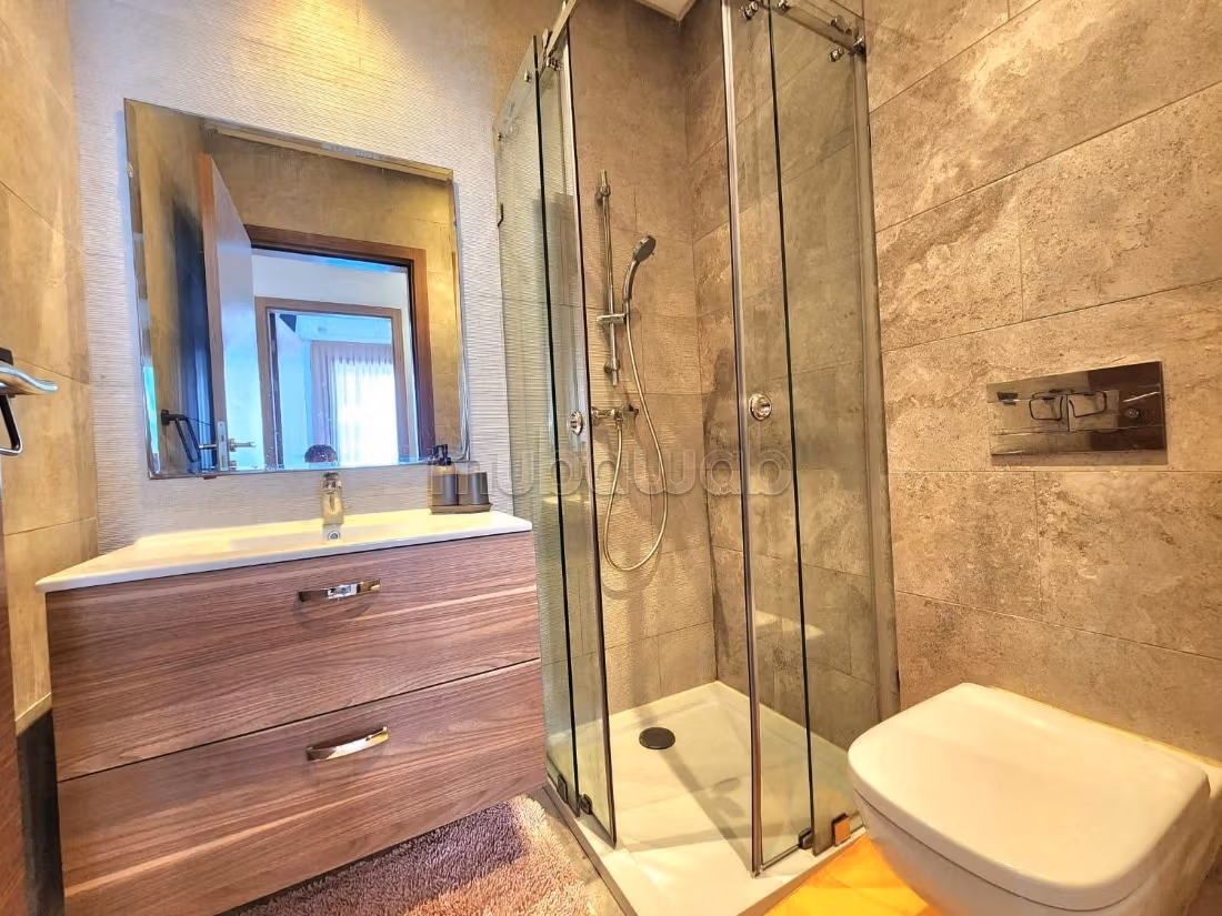 Appartamento in affitto a Casablanca Finance City. 2 belle camere da letto. Arredato