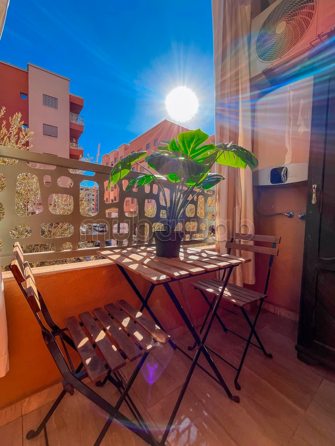 Vente d'un bel appartement à Route casa. 7 pièces confortables. Meublé