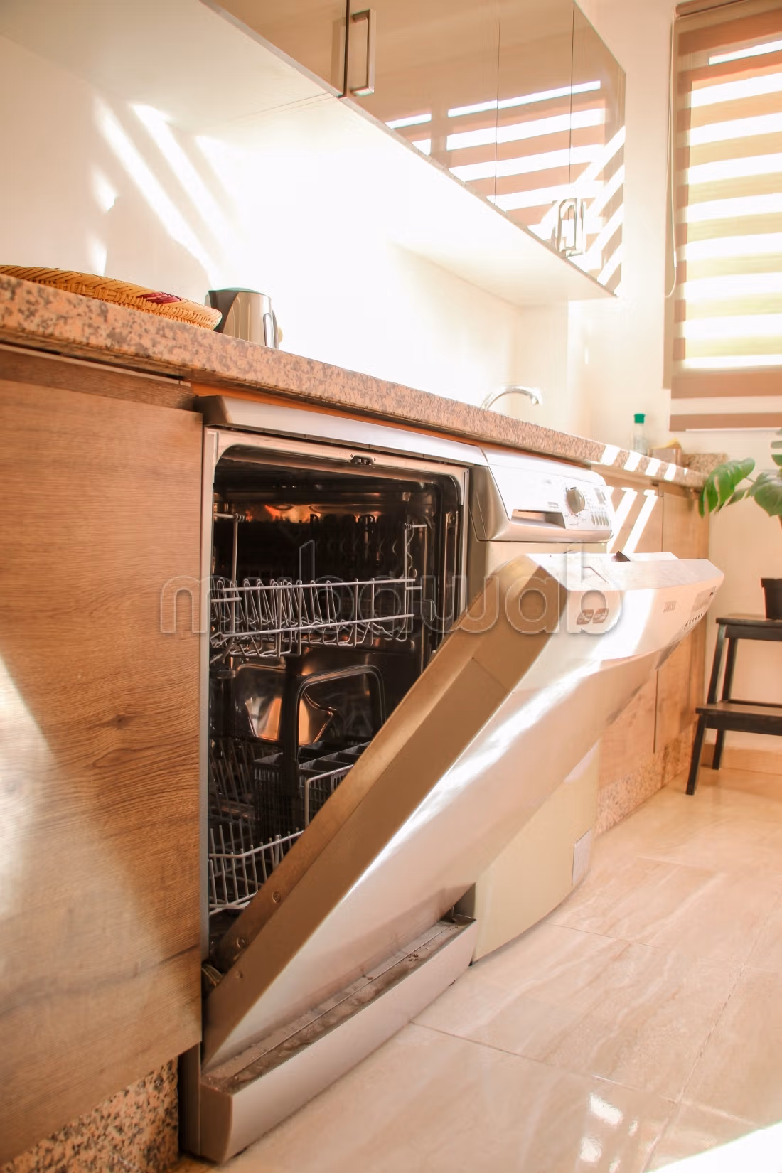 Vente d'un bel appartement à Route casa. 7 pièces confortables. Meublé
