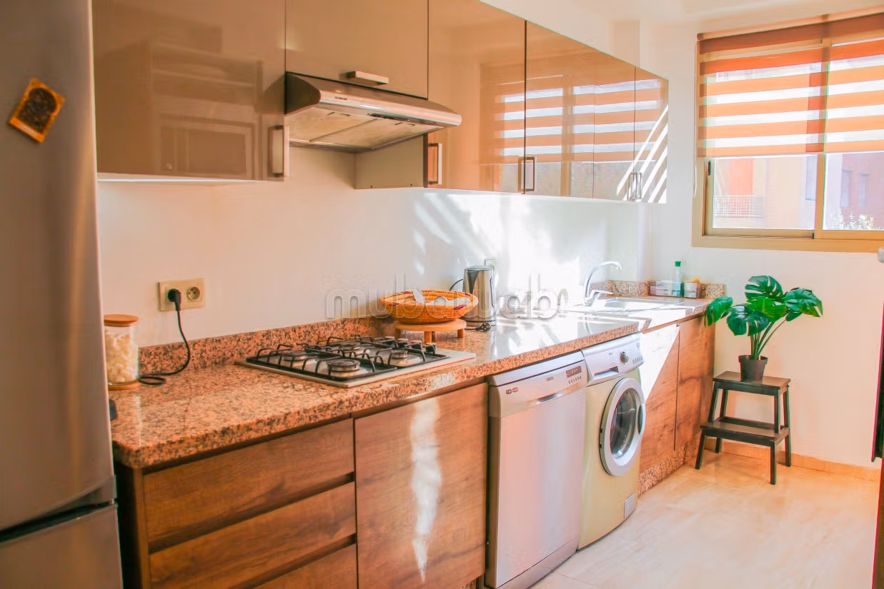 Vente d'un bel appartement à Route casa. 7 pièces confortables. Meublé