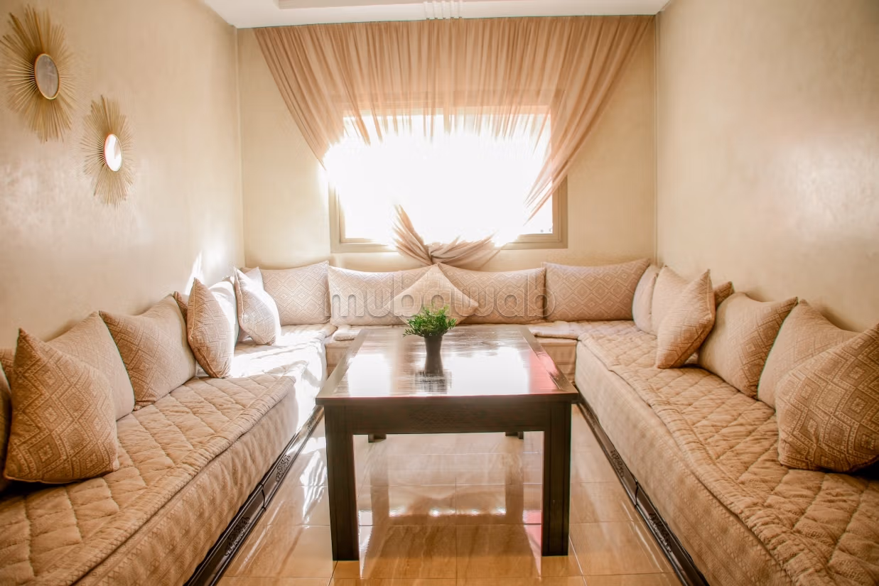 Vente d'un bel appartement à Route casa. 7 pièces confortables. Meublé