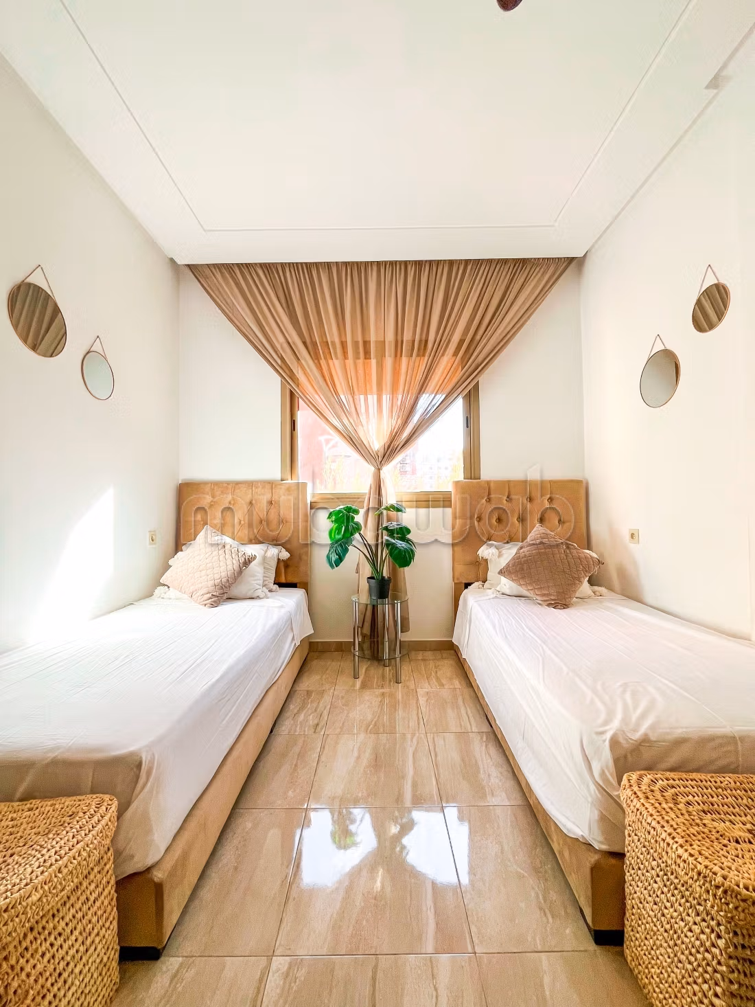 Vente d'un bel appartement à Route casa. 7 pièces confortables. Meublé