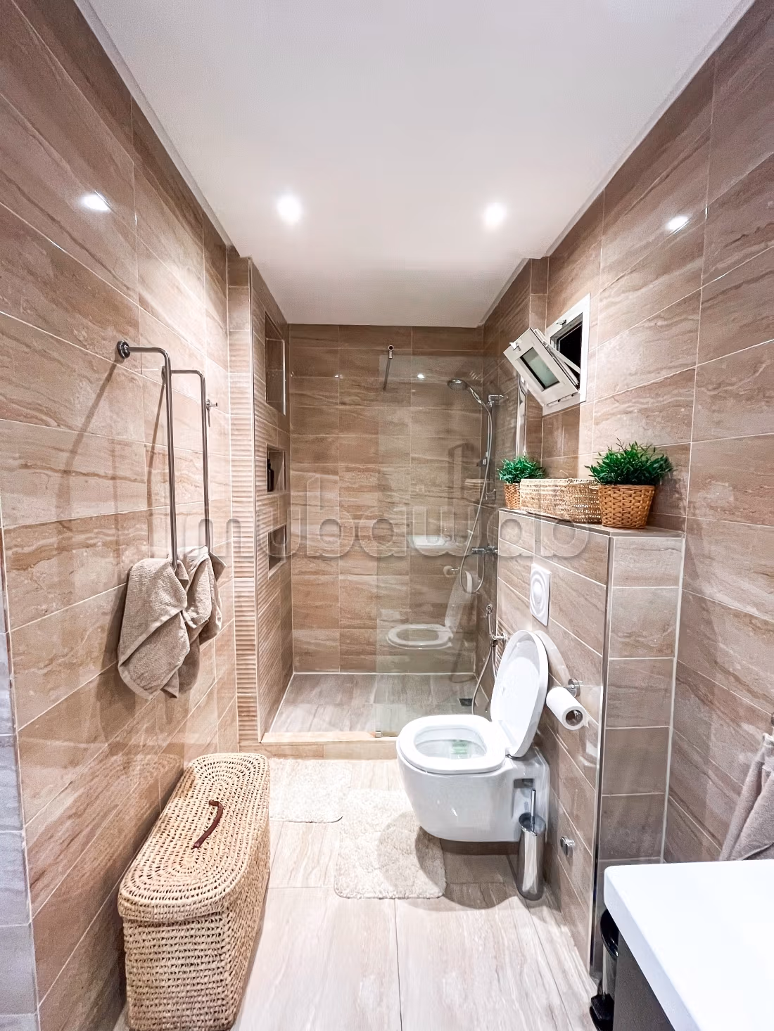 Vente d'un bel appartement à Route casa. 7 pièces confortables. Meublé