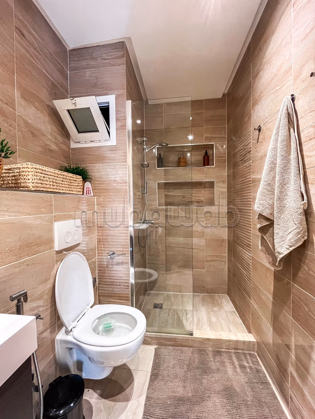 Vente d'un bel appartement à Route casa. 7 pièces confortables. Meublé