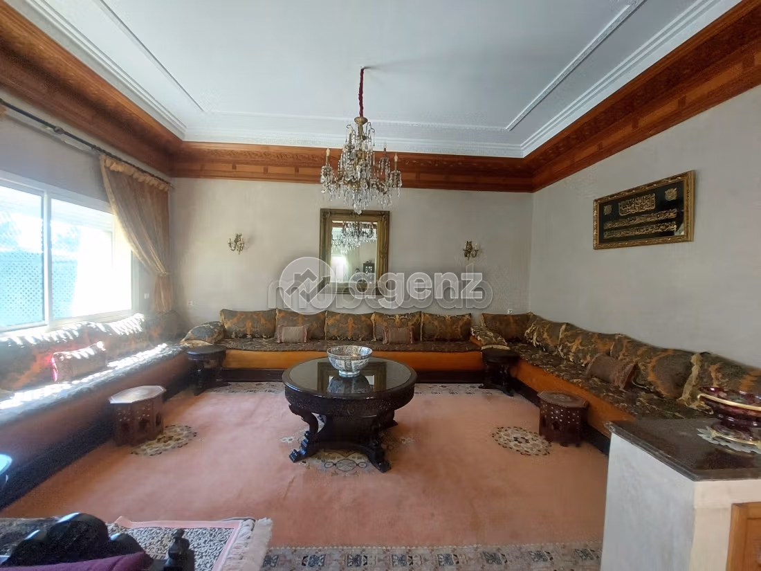 Villa en venta 400 m², 4 dormitorios Ain Diab Extension Casablanca