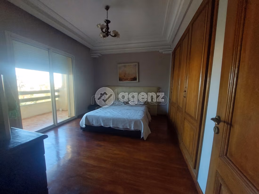 Villa en venta 400 m², 4 dormitorios Ain Diab Extension Casablanca