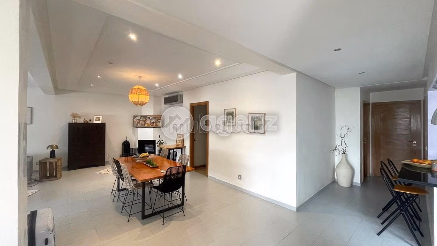 Duplex à vendre 257 m², 3 chambres Oasis Casablanca