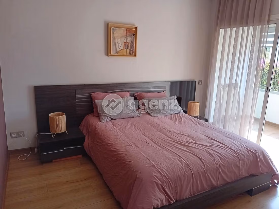 Duplex à vendre 257 m², 3 chambres Oasis Casablanca