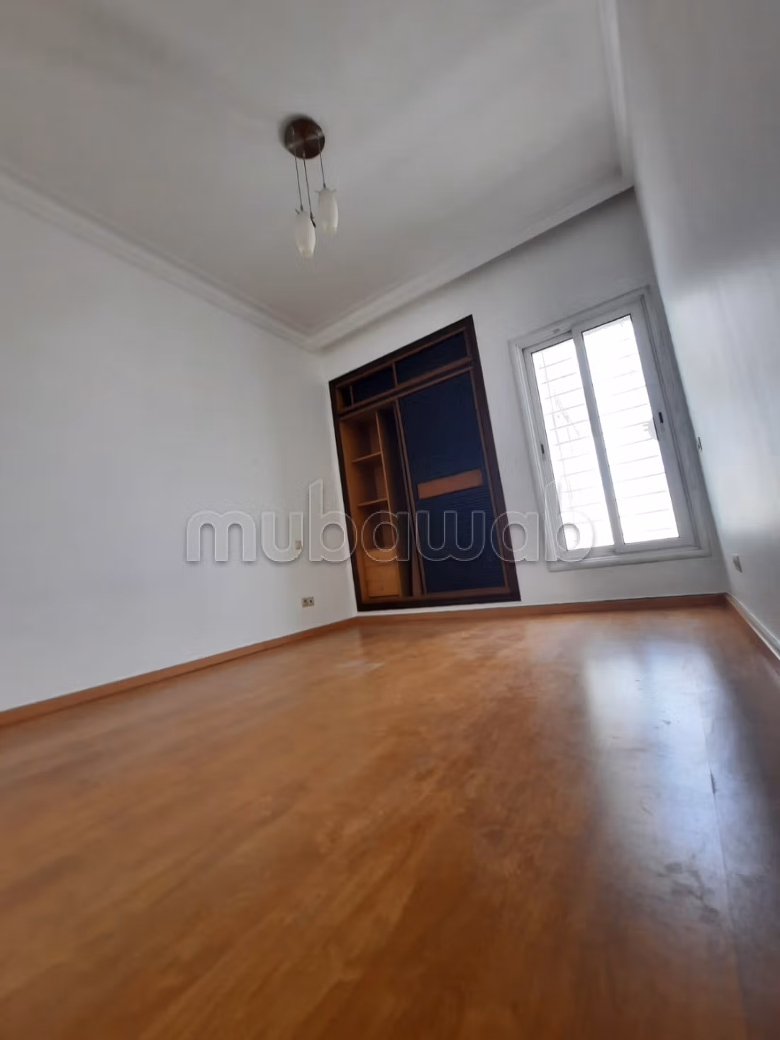 Trois chambres rond point du sport