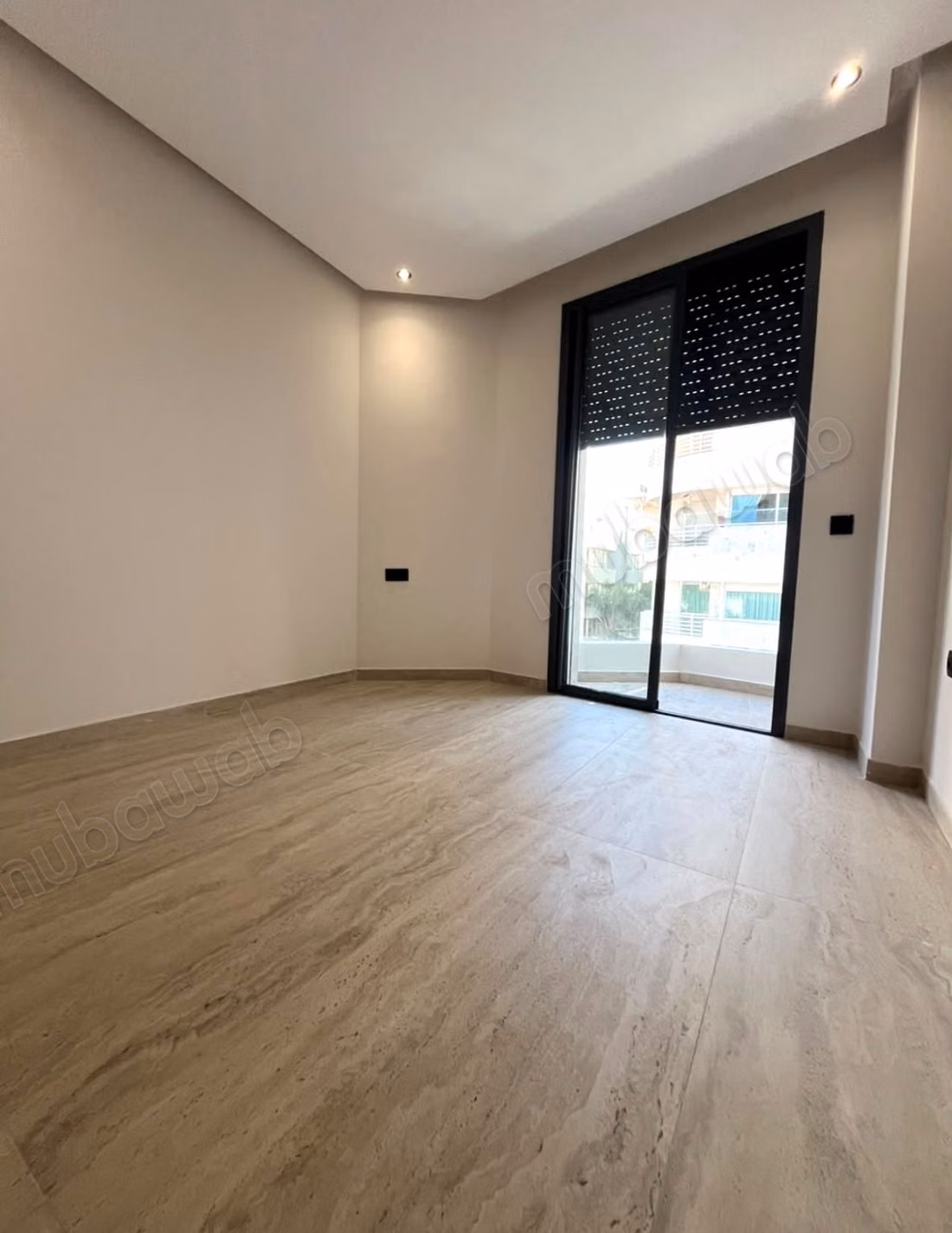 Appartement jamais habité à palmier