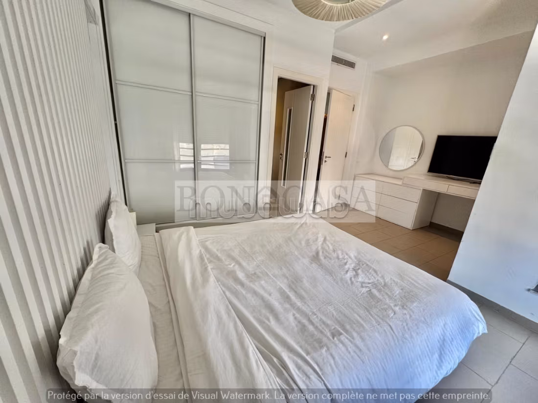 Villa S3 avec piscine&jardin à vendre à Gammarth
