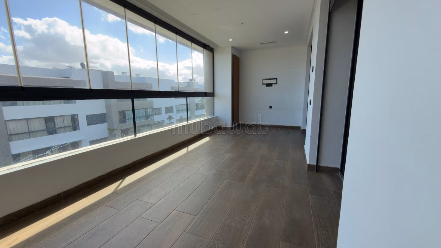 Appartement en vente à Dar Bouazza. 2 chambre. Piscine