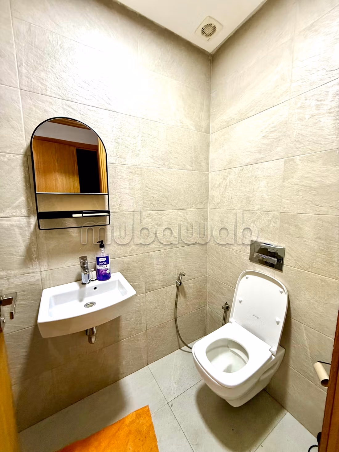 En Location Magnifique Plateau Bureaux en location 
Ideal pour médecin, Dentiste à Ghandi 
Casablanca