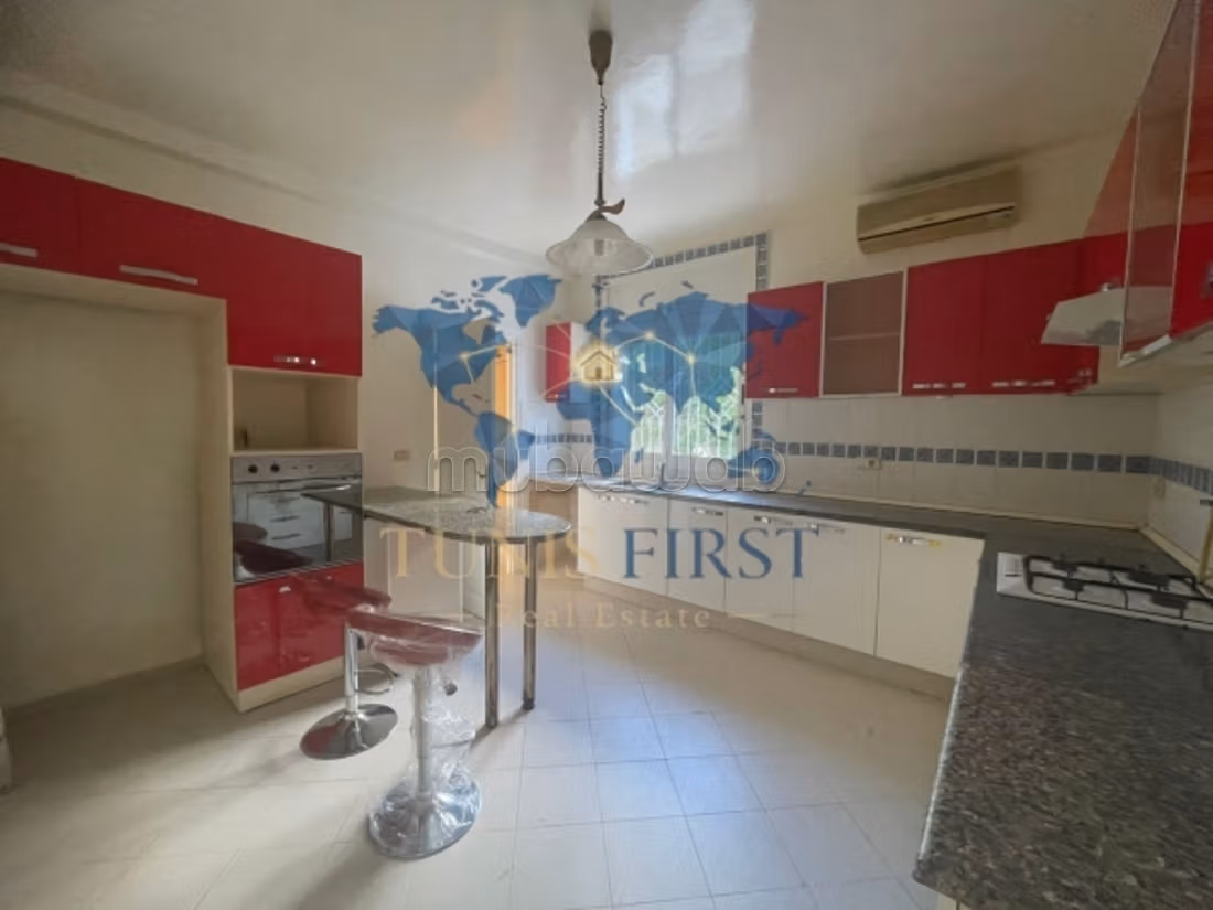 A vendre Villa S6 à La Marsa
