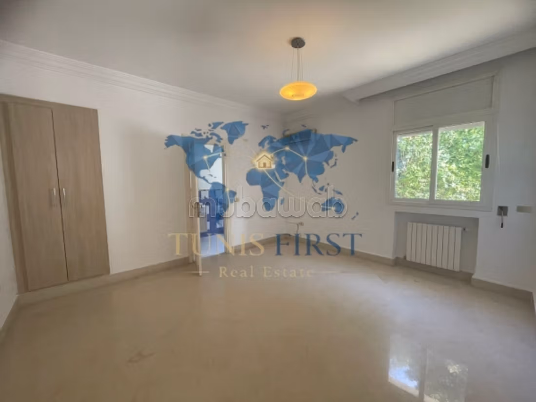 A vendre Villa S6 à La Marsa