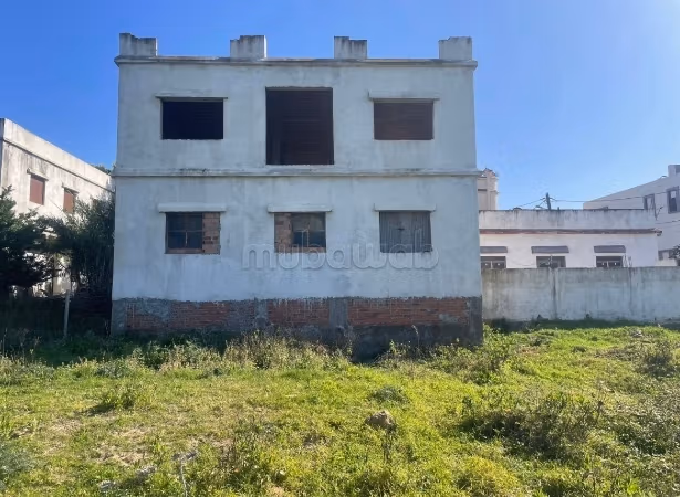 Compra venta de terrenos en Achakar. 
Superficie 760 m²