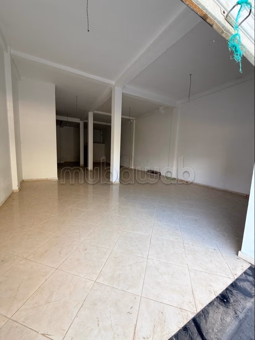 Winkel van 130 m² te koop in Kenitra Alliance