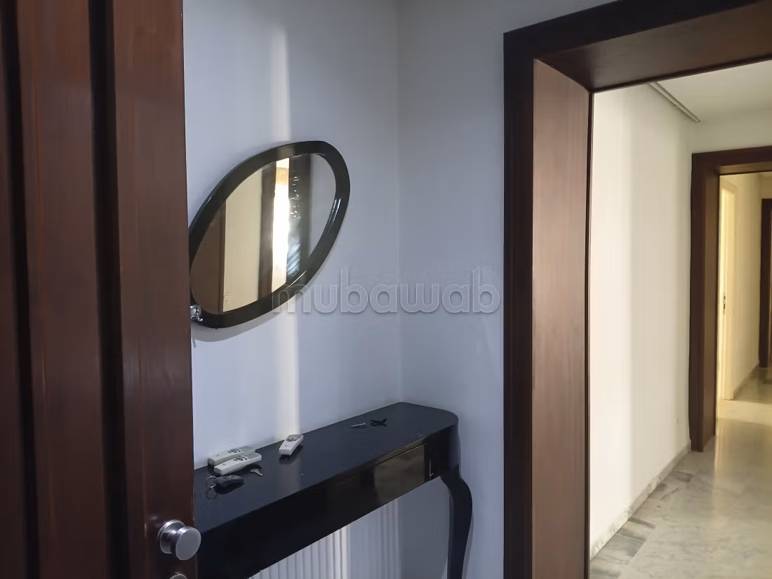 Apartment for rent in Les Berges Du Lac 2. Area 145 m². Caretaker service available, air conditioning