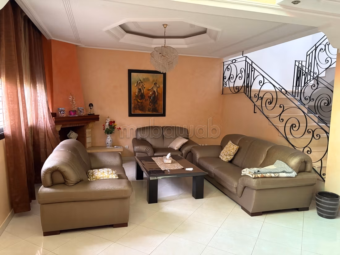 Splendide villa à vendre à Sala el Jadida. 5 belles chambres. Belle terrasse et jardin