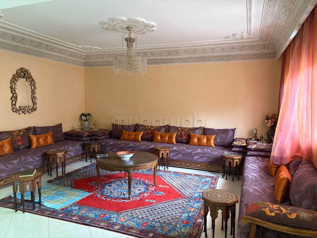 Splendide villa à vendre à Sala el Jadida. 5 belles chambres. Belle terrasse et jardin