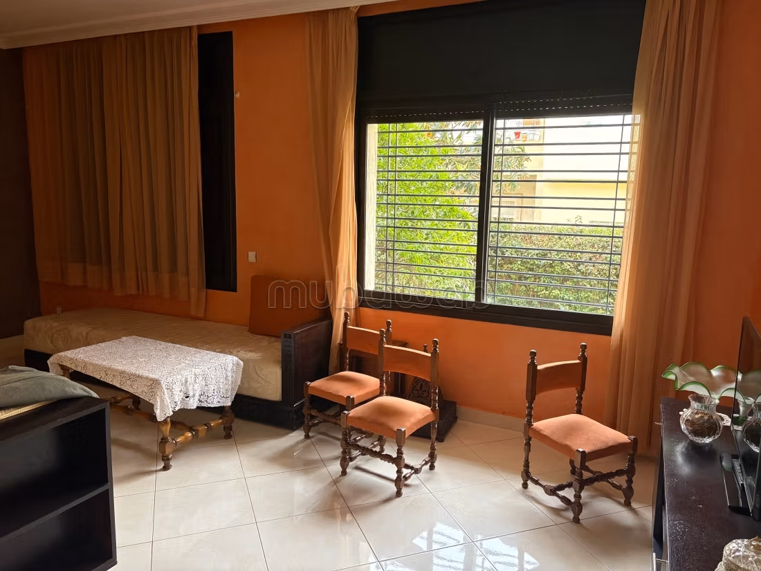 Splendide villa à vendre à Sala el Jadida. 5 belles chambres. Belle terrasse et jardin