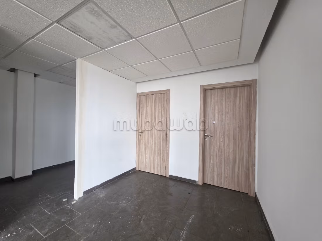 Bureau 710 m² à louer Sidi Maarouf