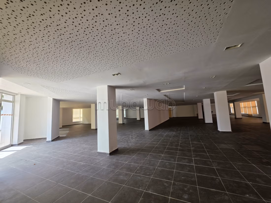 Plateau bureau 810 m² à louer Sidi Maarouf