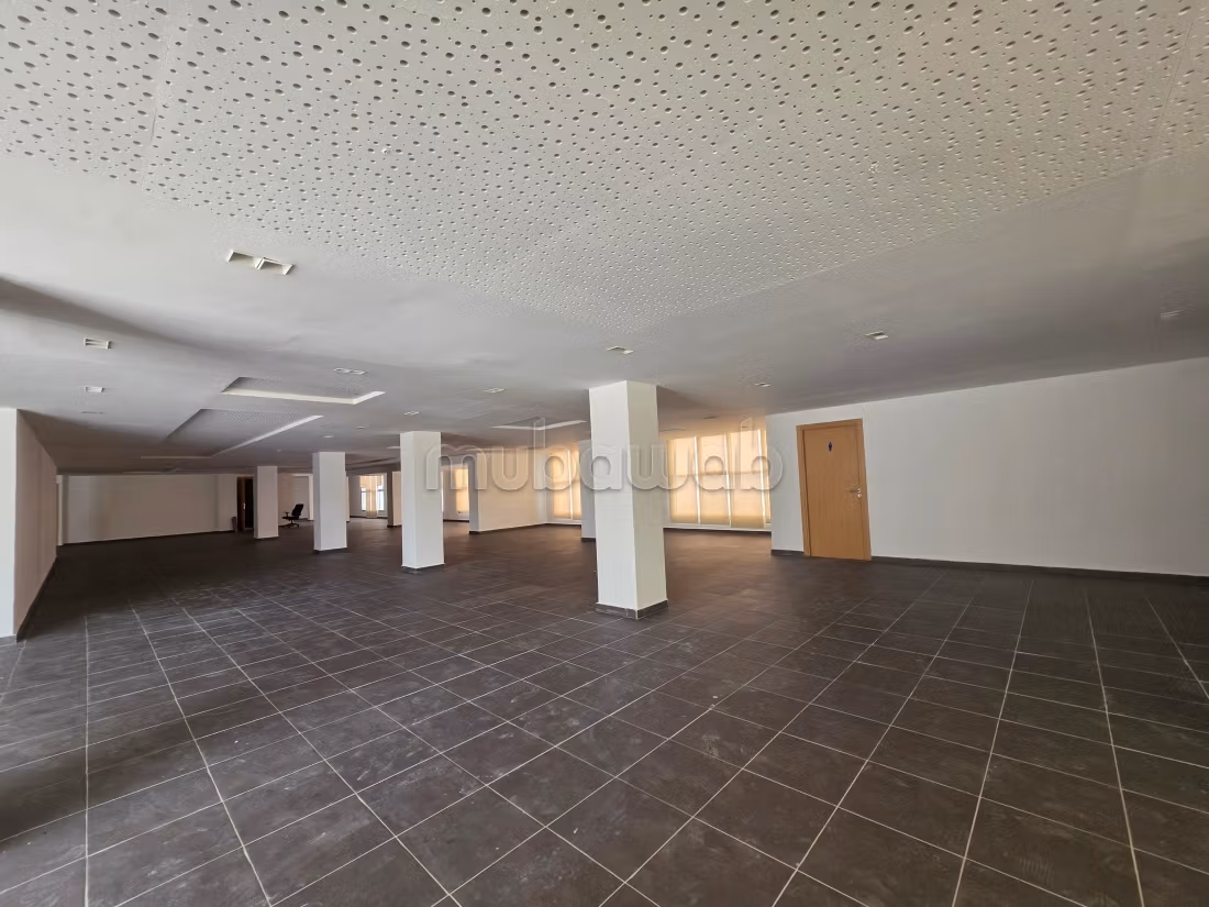 Plateau bureau 810 m² à louer Sidi Maarouf