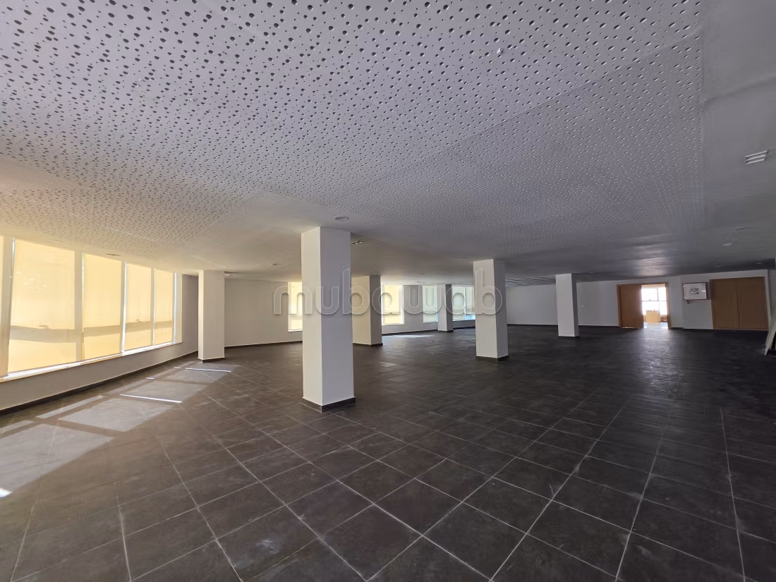 Plateau bureau 810 m² à louer Sidi Maarouf