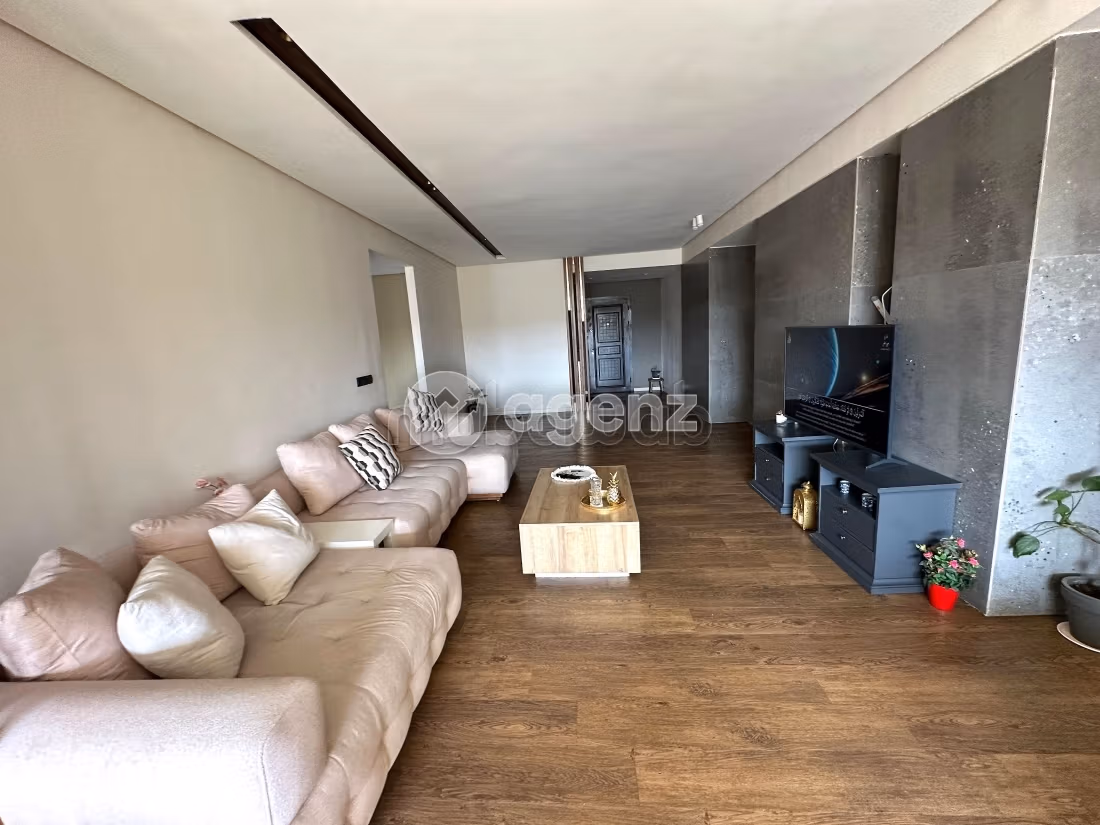 Appartement à vendre 200 m², 5 chambres Al Mandar Al Jamil Tanger