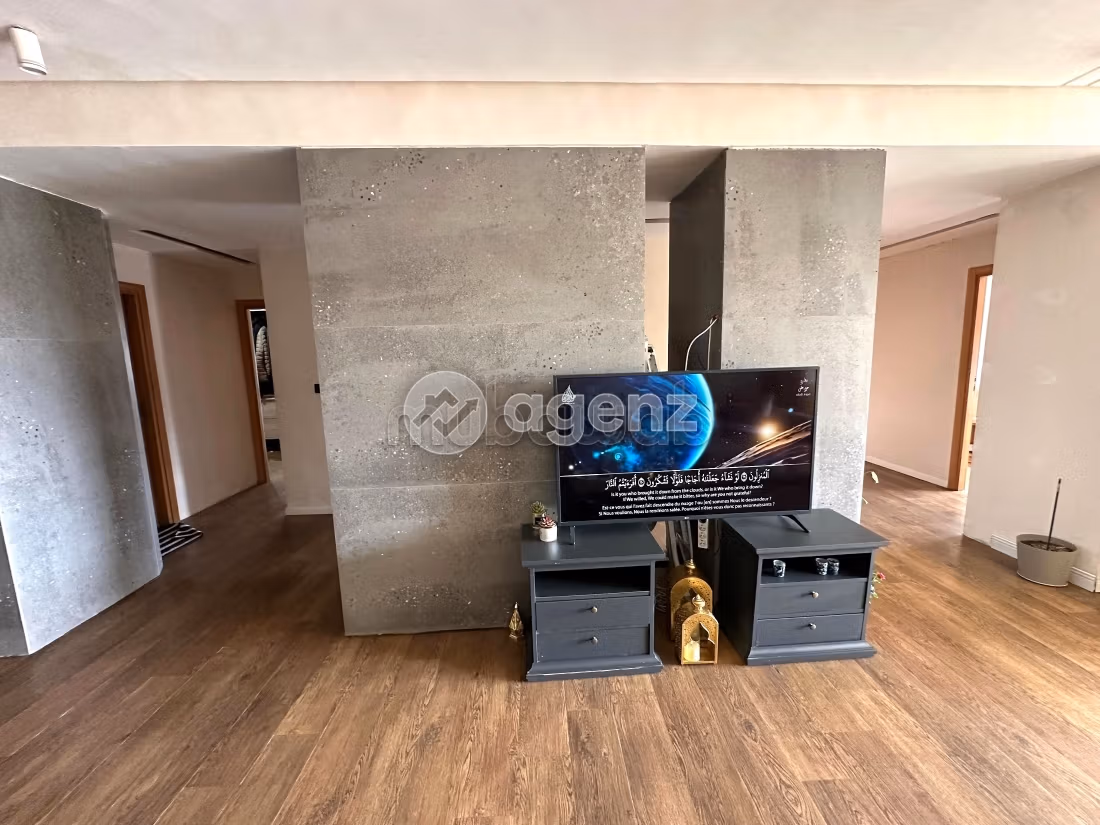 Appartement à vendre 200 m², 5 chambres Al Mandar Al Jamil Tanger