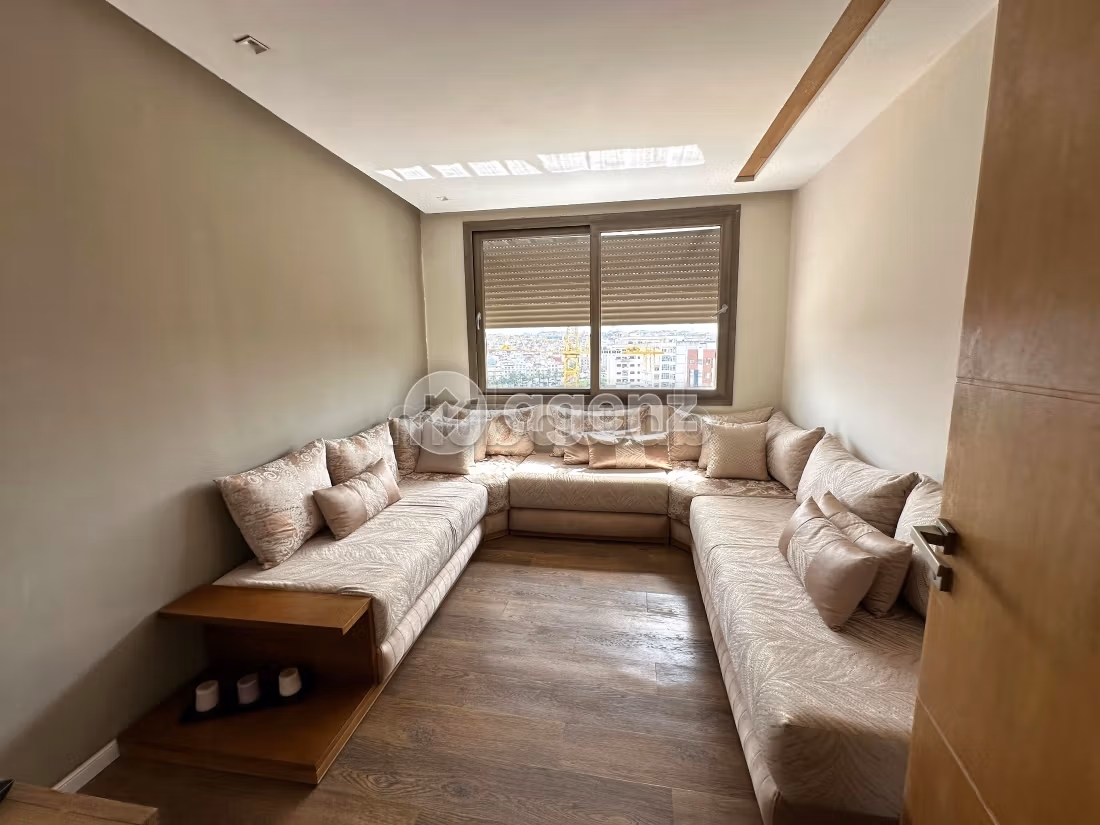 Appartement à vendre 200 m², 5 chambres Al Mandar Al Jamil Tanger
