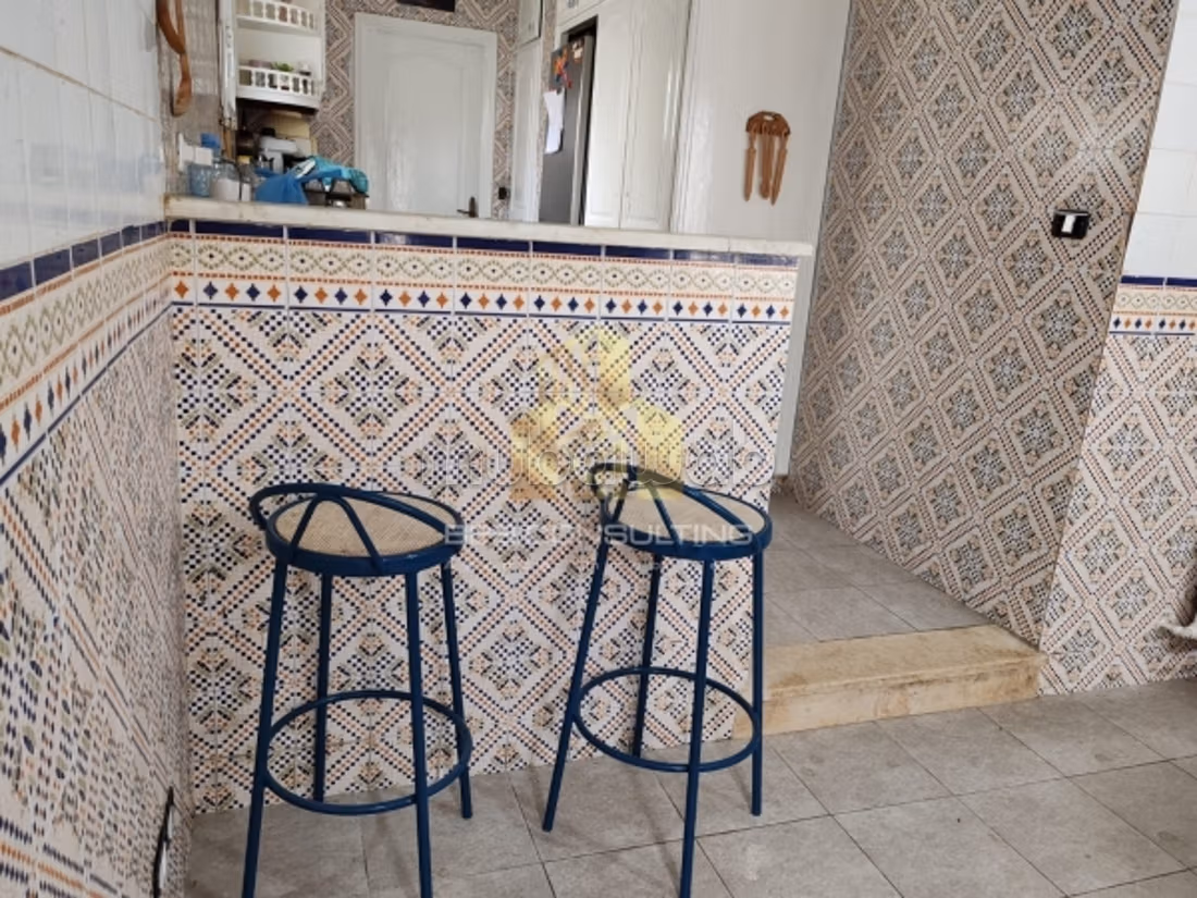 House for rent in La Marsa. Surface area 300 m². Exceptional sea view