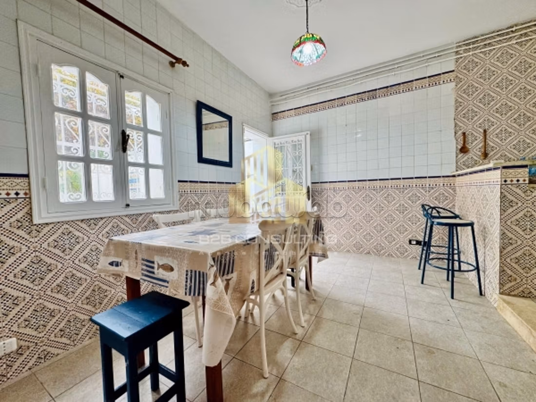 House for rent in La Marsa. Surface area 300 m². Exceptional sea view